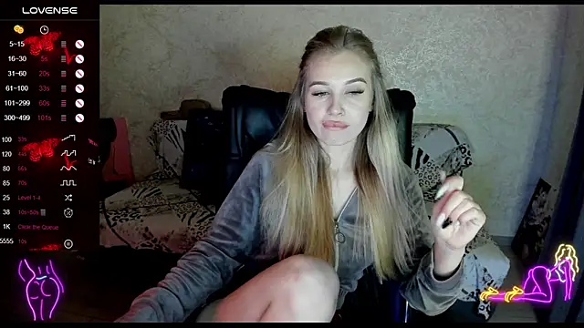  NigoNika online show from February 8, 10:24 pm