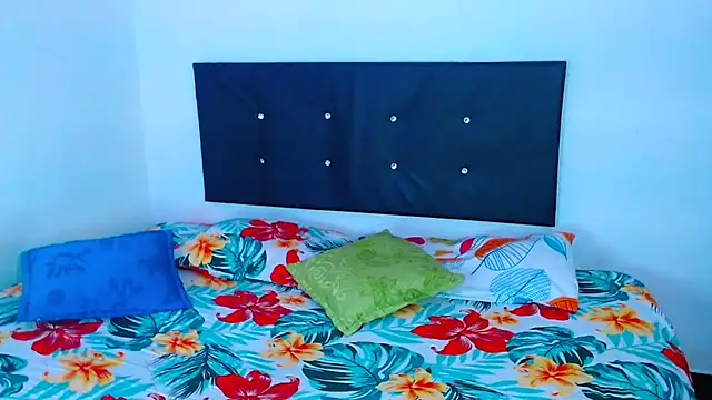 pleasure and fantasy online show from February 23, 3:13 am