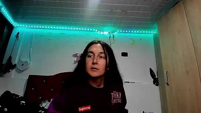 Snapshot of Sweet-Suck69 chatting on December 31, 5:33 am Sweet-Suck69 online show from December 31, 5:33 am