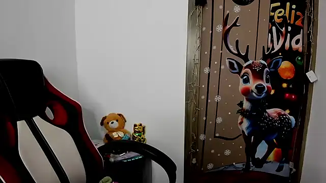 Snapshot of Sweet-Suck69 chatting on January 8, 11:52 pm Sweet-Suck69 online show from January 8, 11:52 pm