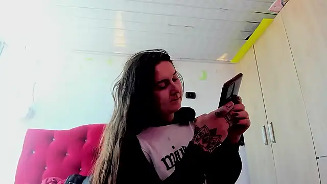 Snapshot of Sweet-Suck69 chatting on January 20, 3:50 pm Sweet-Suck69 online show from January 20, 3:50 pm