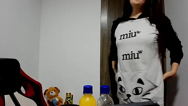 Snapshot of Sweet-Suck69 chatting on February 20, 2:40 am Sweet-Suck69 online show from February 20, 2:40 am