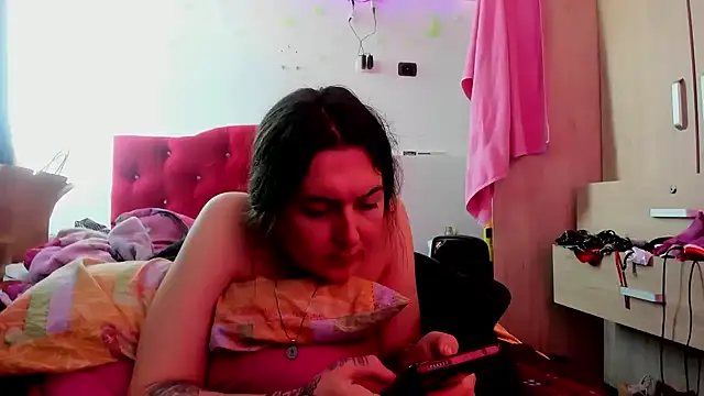 Snapshot of Sweet-Suck69 chatting on March 21, 4:07 pm Sweet-Suck69 online show from March 21, 4:07 pm