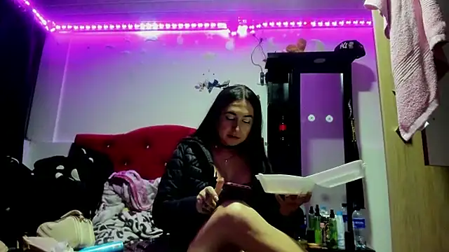 Snapshot of Sweet-Suck69 chatting on November 19, 5:18 am Sweet-Suck69 online show from November 19, 5:18 am