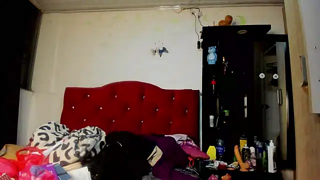 Snapshot of Sweet-Suck69 chatting on November 30, 11:20 pm Sweet-Suck69 online show from November 30, 11:20 pm