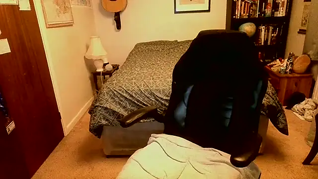 Hairy Guy30 online show from January 12, 11:15 pm