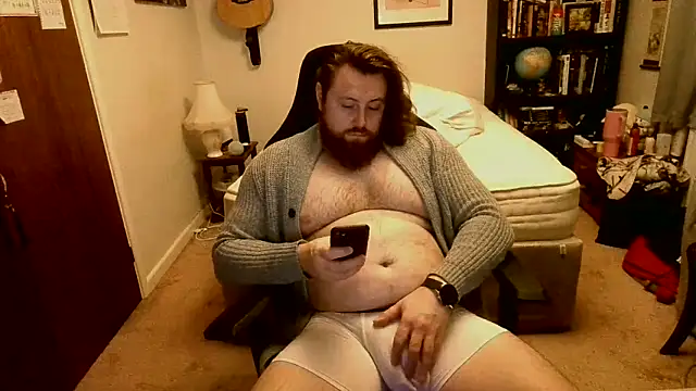 Snapshot of Hairy_Guy30 chatting on December 4, 6:27 pm Hairy Guy30 online show from December 4, 6:27 pm