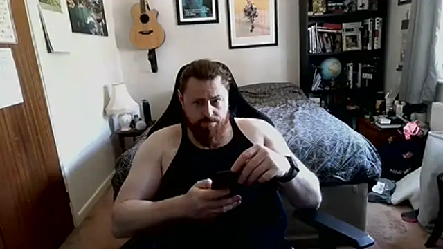 Hairy Guy30 online show from July 2, 3:18 pm