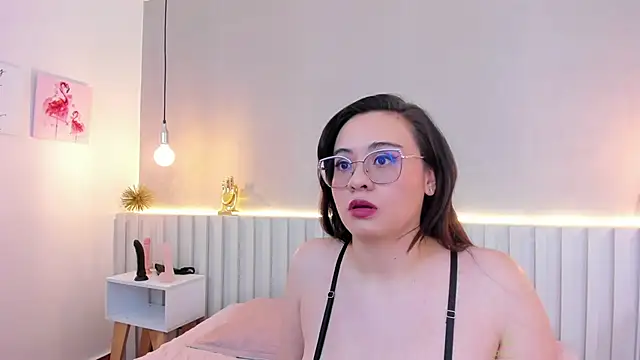 naughtylesbians   online show from March 6, 3:13 am