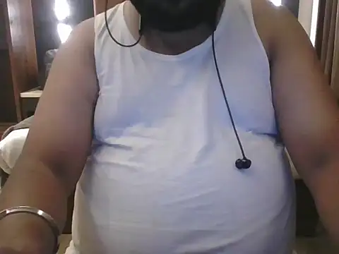 Hunk-Hand6 online show from October 12, 3:00 pm