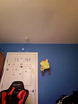 snortrax online show from December 13, 2:10 am