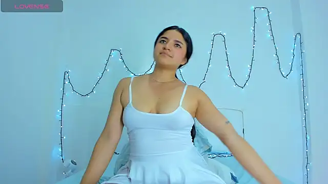 ayheleensexygirl1 online show from January 19, 10:49 pm