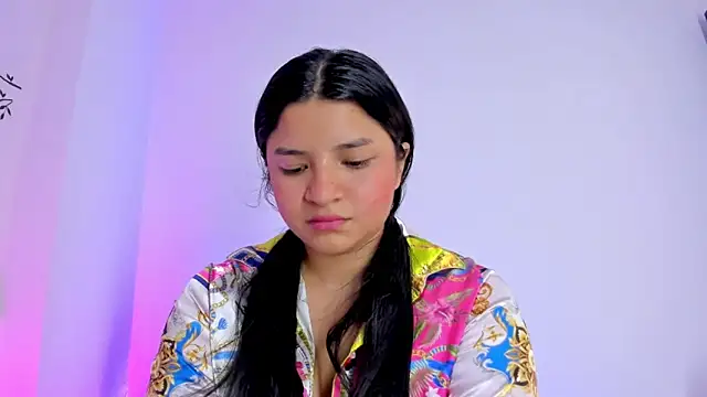 Snapshot of ayheleensexygirl1 chatting on November 9, 8:18 pm ayheleensexygirl1 online show from November 9, 8:18 pm