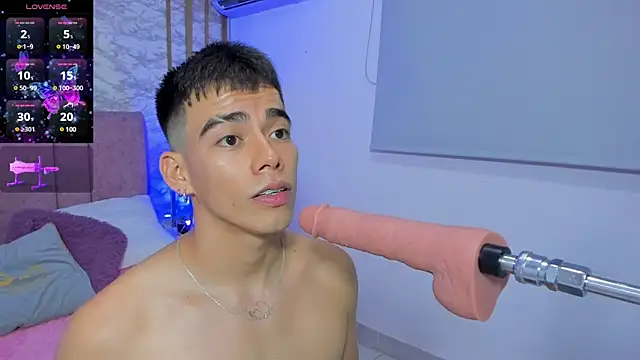 its liam18 online show from February 25, 2:25 am