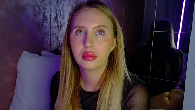 Snapshot of lexy_a chatting on November 26, 5:30 am lexy a online show from November 26, 5:30 am