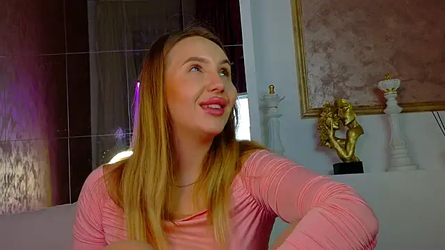 Snapshot of lexy_a chatting on December 19, 5:14 am lexy a online show from December 19, 5:14 am