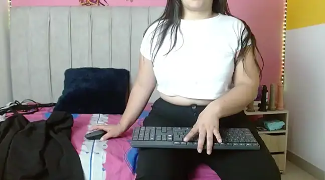 monickhot303av online show from January 17, 3:34 am