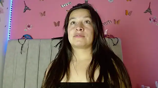 monickhot303av online show from February 1, 7:13 pm