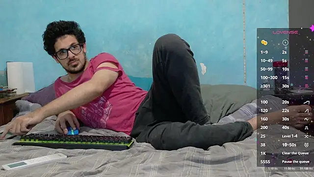 Snapshot of Morpheus-the-oniro chatting on November 6, 5:08 am Morpheus-the-oniro online show from November 6, 5:08 am