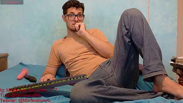 Snapshot of Morpheus-the-oniro chatting on December 15, 2:32 pm Morpheus-the-oniro online show from December 15, 2:32 pm