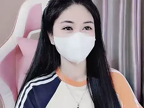  Lygn   online show from February 1, 9:40 pm