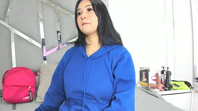 Snapshot of Catherinee69_x chatting on October 4, 3:48 am Catherinee69 x online show from October 4, 3:48 am