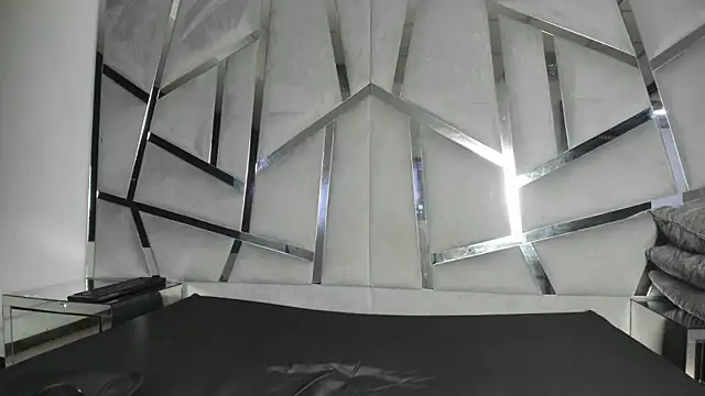 Catherinee69 x online show from December 23, 2:42 am