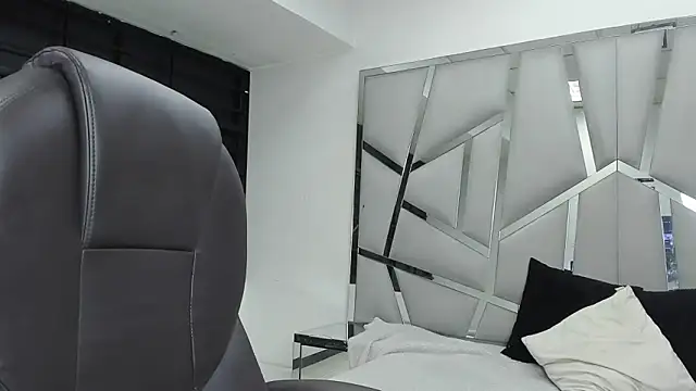 Catherinee69 x online show from February 17, 3:25 am