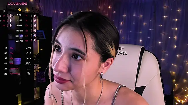 DarlaLike online show from December 4, 7:06 am