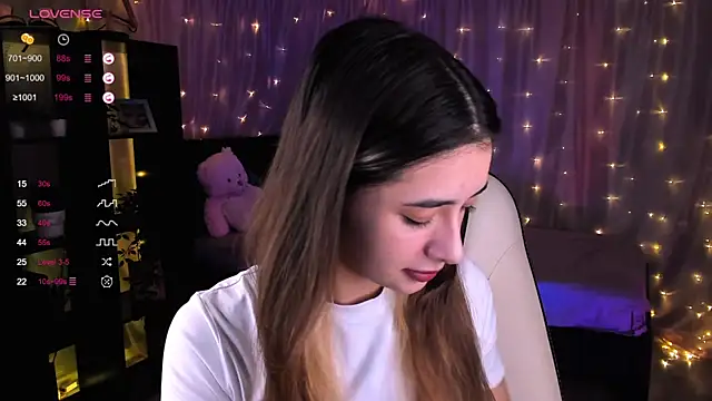 DarlaLike online show from December 9, 4:45 am