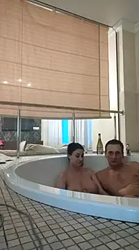 Snapshot of Viause_Kentauelle chatting on March 19, 3:52 am Viause Kentauelle online show from March 19, 3:52 am