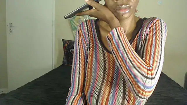 Snapshot of Blacktittiex02 chatting on June 14, 7:27 pm Blacktittiex02 online show from June 14, 7:27 pm