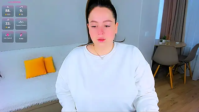 Feral  berry   online show from November 17, 7:58 am