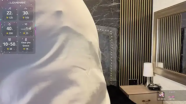 Snapshot of charlotte__G chatting on January 10, 11:01 am charlotte G online show from January 10, 11:01 am