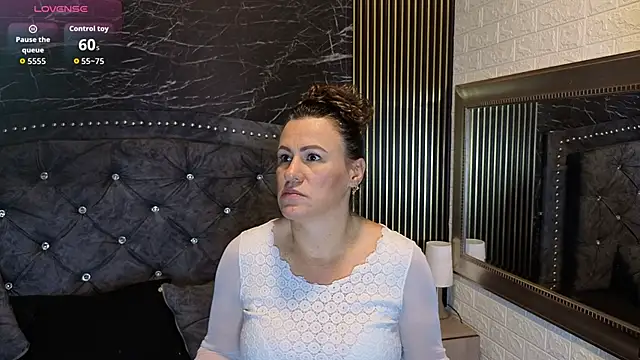 Snapshot of charlotte__G chatting on February 18, 11:28 am charlotte G online show from February 18, 11:28 am