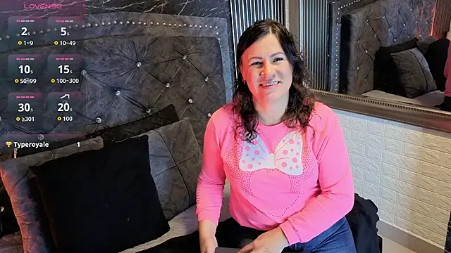 Snapshot of charlotte__G chatting on February 25, 10:25 am charlotte G online show from February 25, 10:25 am