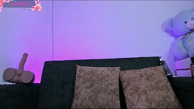 liz 25b online show from April 7, 4:13 am