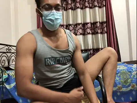 Snapshot of Zeuhorny chatting on June 7, 5:27 pm Zeuhorny online show from June 7, 5:27 pm