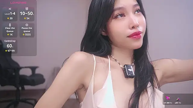 Snapshot of Miuzxc chatting on December 13, 4:05 pm Miuzxc online show from December 13, 4:05 pm