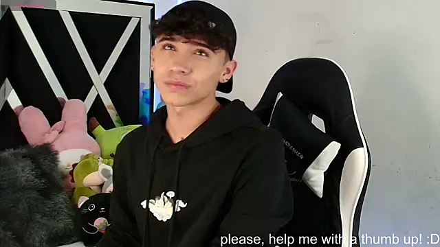 Snapshot of Niico_Cruz chatting on December 31, 6:05 am Niico Cruz online show from December 31, 6:05 am