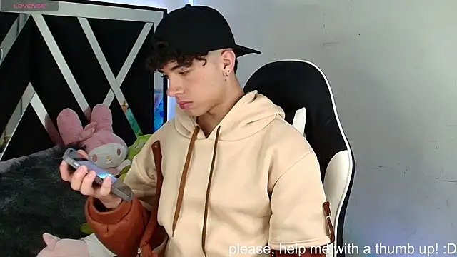 Snapshot of Niico_Cruz chatting on January 7, 1:28 am Niico Cruz online show from January 7, 1:28 am