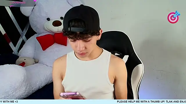 Snapshot of Niico_Cruz chatting on February 9, 6:01 am Niico Cruz online show from February 9, 6:01 am
