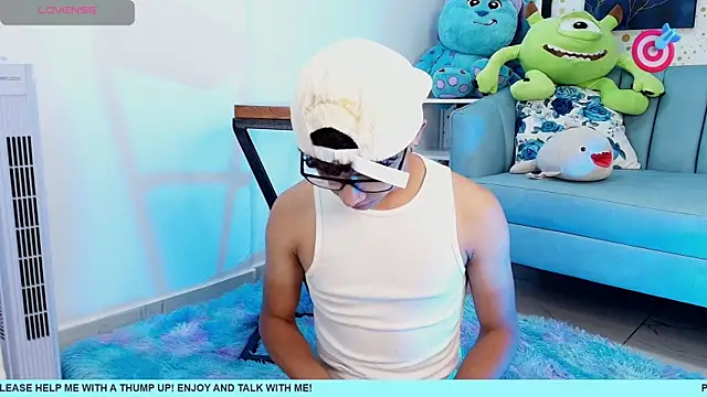 Snapshot of Niico_Cruz chatting on March 6, 5:11 pm Niico Cruz online show from March 6, 5:11 pm