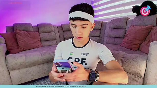 Snapshot of Niico_Cruz chatting on September 15, 6:30 pm Niico Cruz online show from September 15, 6:30 pm