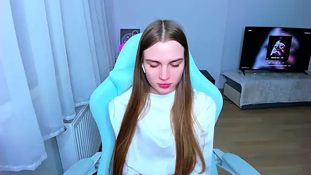 Snapshot of StellaLawless chatting on January 25, 11:43 pm StellaLawless online show from January 25, 11:43 pm