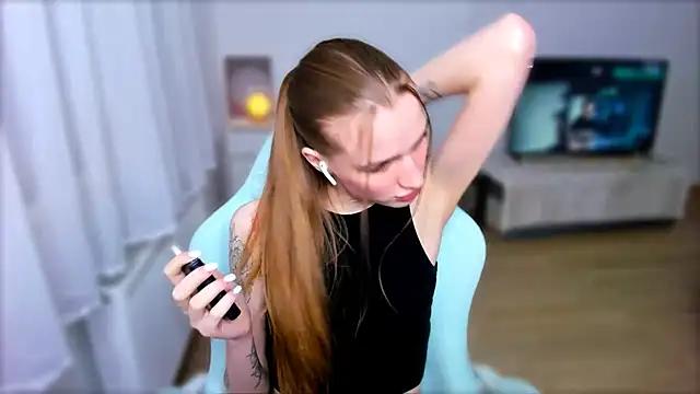 Snapshot of StellaLawless chatting on February 7, 7:59 pm StellaLawless online show from February 7, 7:59 pm