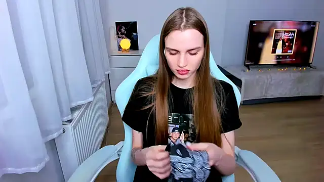 Snapshot of StellaLawless chatting on February 8, 8:42 pm StellaLawless online show from February 8, 8:42 pm