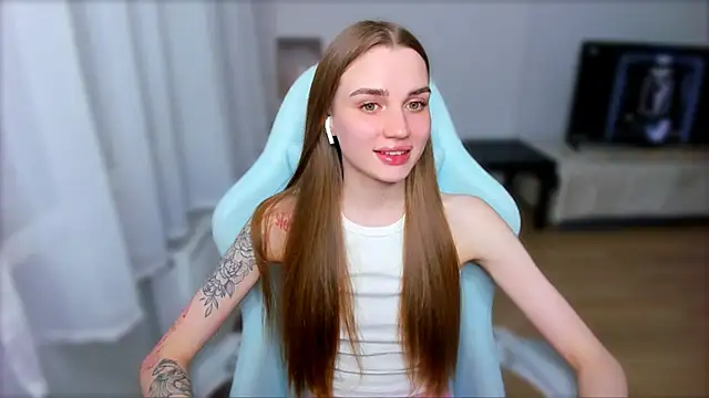 Snapshot of StellaLawless chatting on February 12, 7:45 pm StellaLawless online show from February 12, 7:45 pm