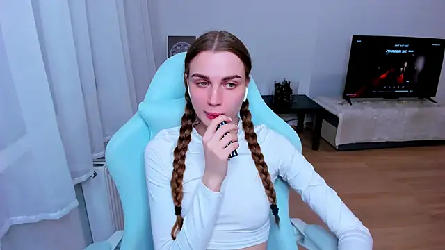 Snapshot of StellaLawless chatting on February 28, 10:50 pm StellaLawless online show from February 28, 10:50 pm