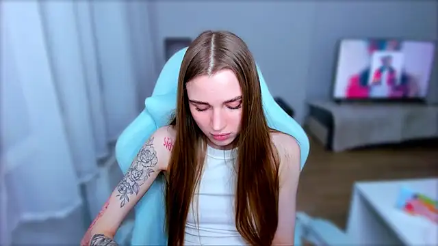 Snapshot of StellaLawless chatting on March 6, 2:19 am StellaLawless online show from March 6, 2:19 am